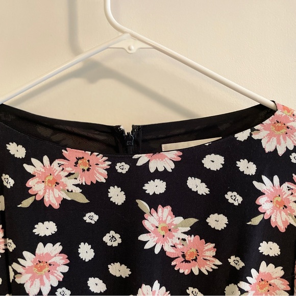 Floral tea-length dress size 8 - Picture 3 of 7